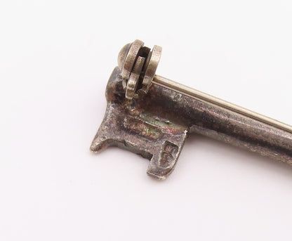 925 Sterling Silver  Vintage Minimalist Missing Key Brooch Pin  BP9834
