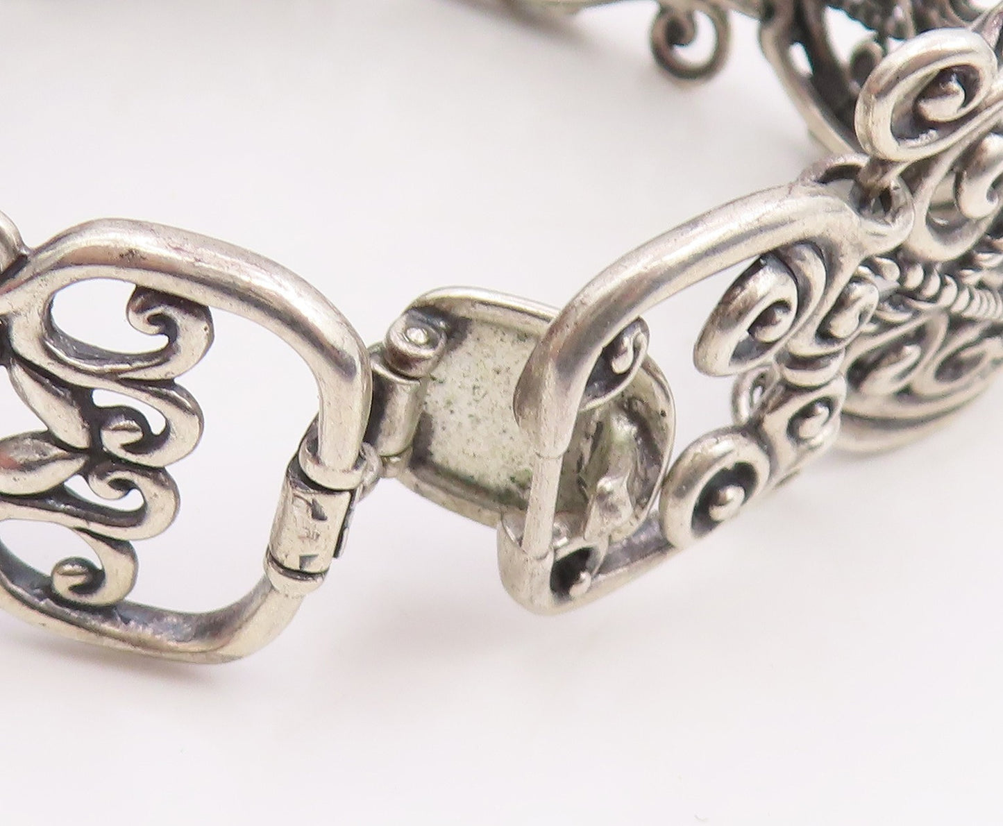 925 Sterling Silver Vintage Bracelet CAROLYN POLLACK Scrollwork Link  BT11865