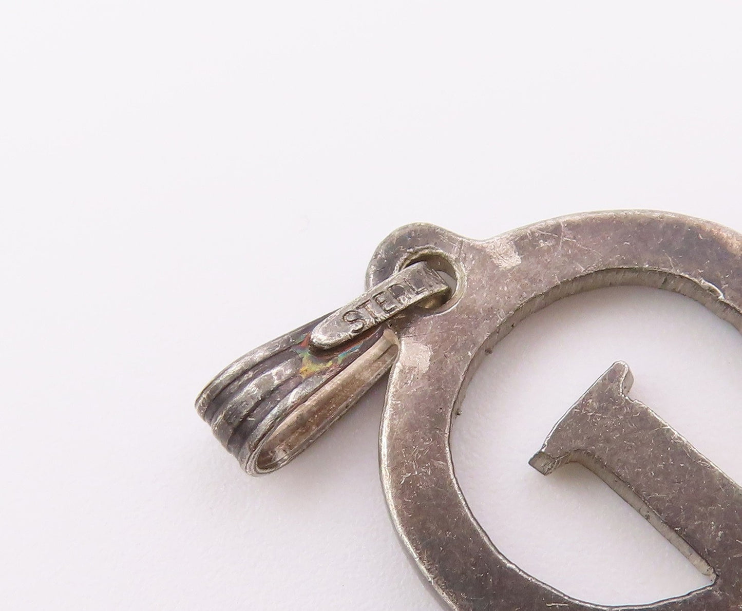 925 Sterling Silver  Vintage Dark Tone Open Circle Petite Pendant  PT19158