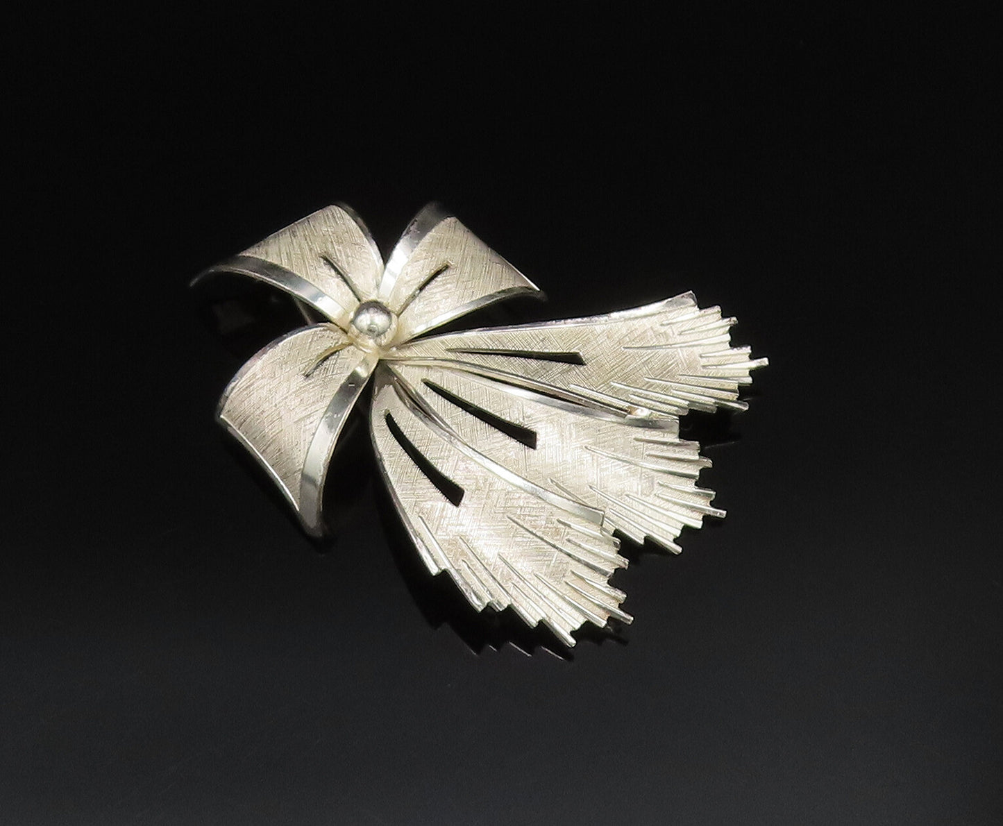 GERMANY 925 Silver  Vintage Textured Ribbon Bow Tie Dome Brooch Pin  BP9741