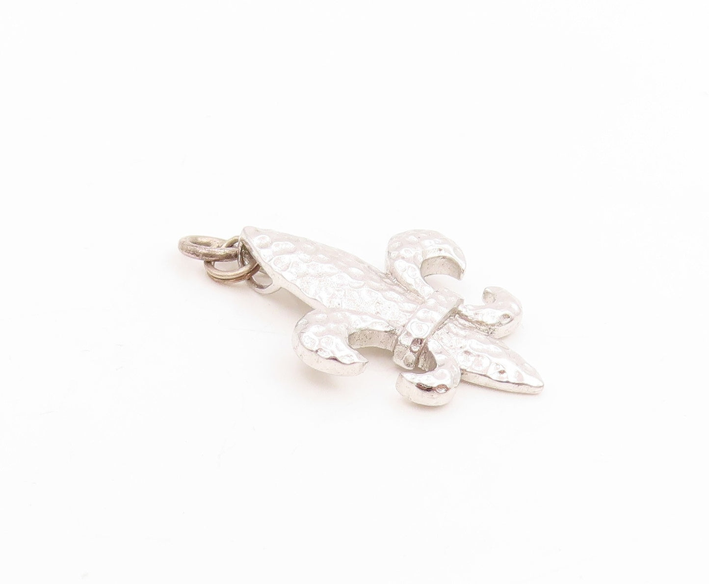 925 Sterling Silver Vintage Pendant Hammered French Lily Royalty Symbol  PT25398