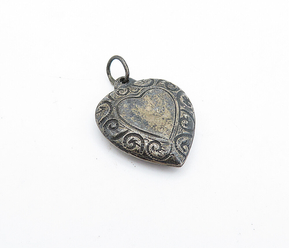 925 Sterling Silver  Vintage Dark Tone Love Heart Swirl Border Pendant  PT2967
