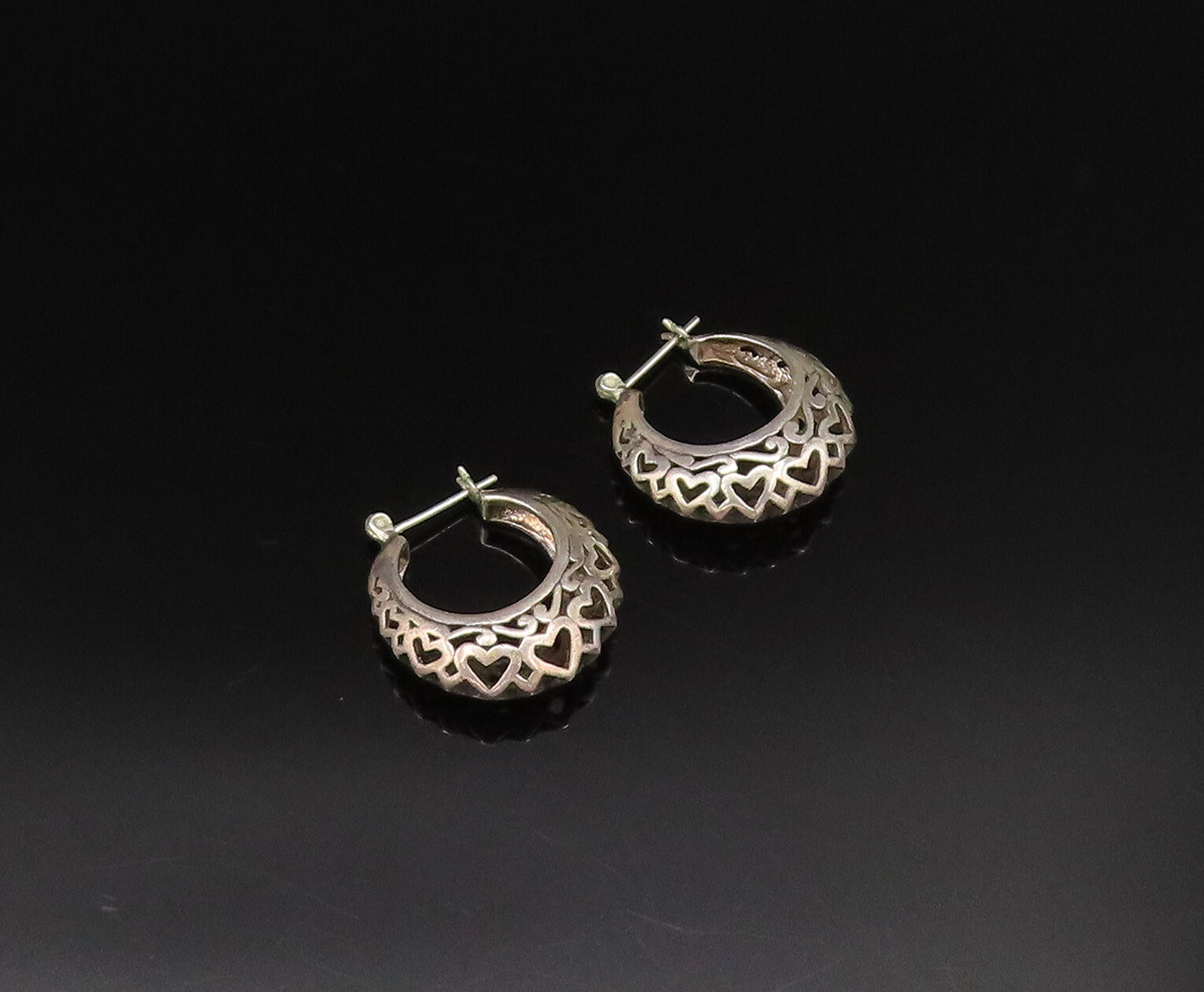 925 Sterling Silver  Vintage Openwork Scroll Love Hearts Hoop Earrings EG11969