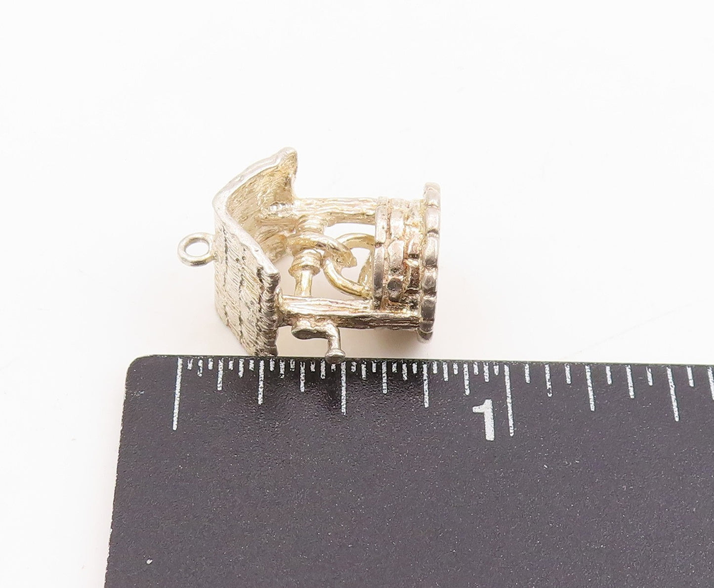 925 Sterling Silver Vintage Pendant Miniature Wishing Well & Bell Charm  PT25344