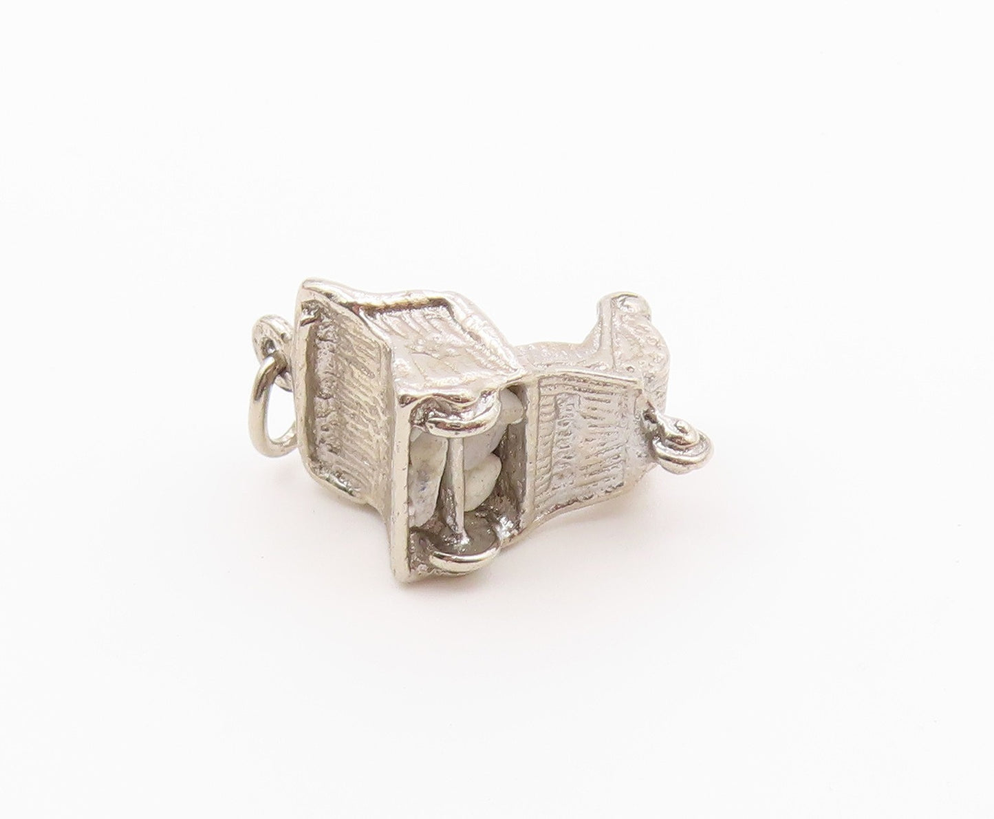 925 Sterling Silver  Vintage Shiny Winter Sleigh Petite Pendant  PT17895