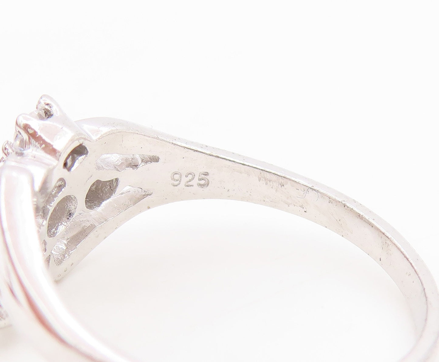 925 Sterling Silver Vintage Ring Sparkling CZ Statement Band  Sz 7  RG36179