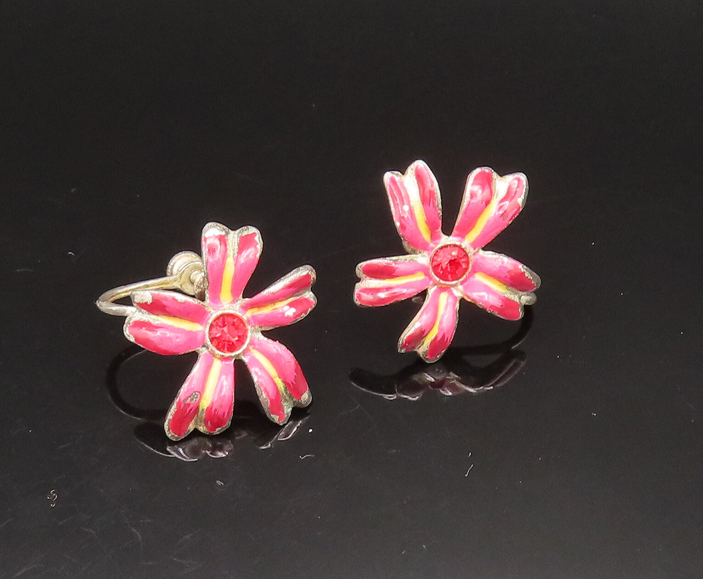 925 Silver  Vintage Enamel & Red Spinel Floral Screw Back Earrings  EG11733