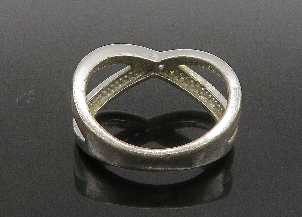 925 Sterling Silver  Vintage Shiny Topaz Crossed Band Ring Sz 6.5  RG23504