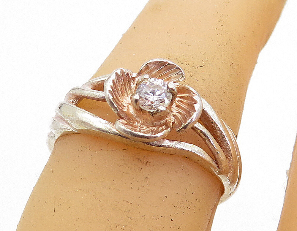 925 Sterling Silver  Vintage Cubic Zirconia Flower Solitaire Ring Sz 6  RG5056