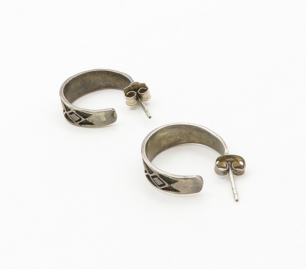 925 Sterling Silver  Vintage Diamond Shaped Pattern Hoop Earrings  EG8341