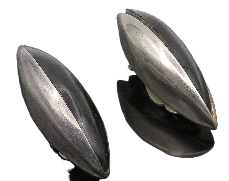 GMH MEXICO 925 Silver  Vintage Inlaid Onyx Dome Non Pierce Earrings  EG5565