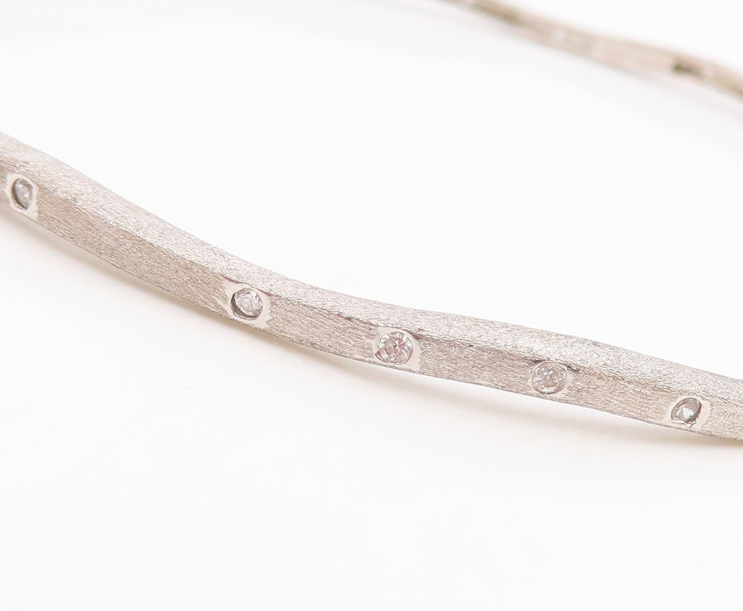 925 Sterling Silver Vintage Bracelet CZ Minimalist Elegant Wavy Bangle  BT11856