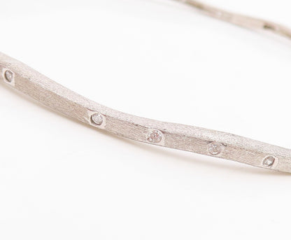 925 Sterling Silver Vintage Bracelet CZ Minimalist Elegant Wavy Bangle  BT11856