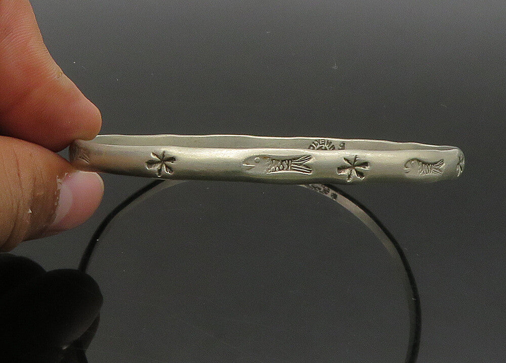 MEXICO 925 Sterling Silver  Vintage Etched Fish Pattern Bangle Bracelet BT8696