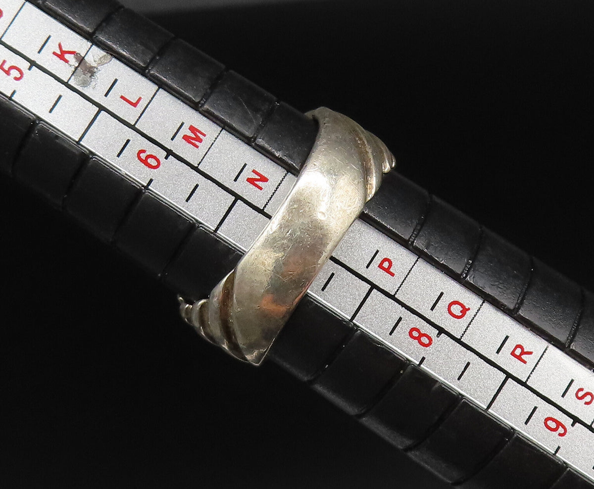 925 Silver  Vintage Fashionable Minimalist Ribbed Band Ring Sz 7  RG25880