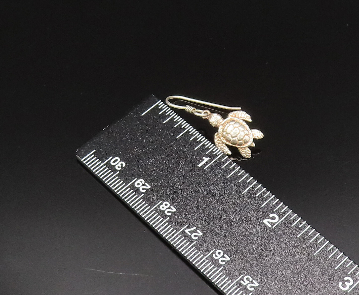 925 Sterling Silver  Vintage Sculpted Sea Turtle Dangle Earrings  EG11777