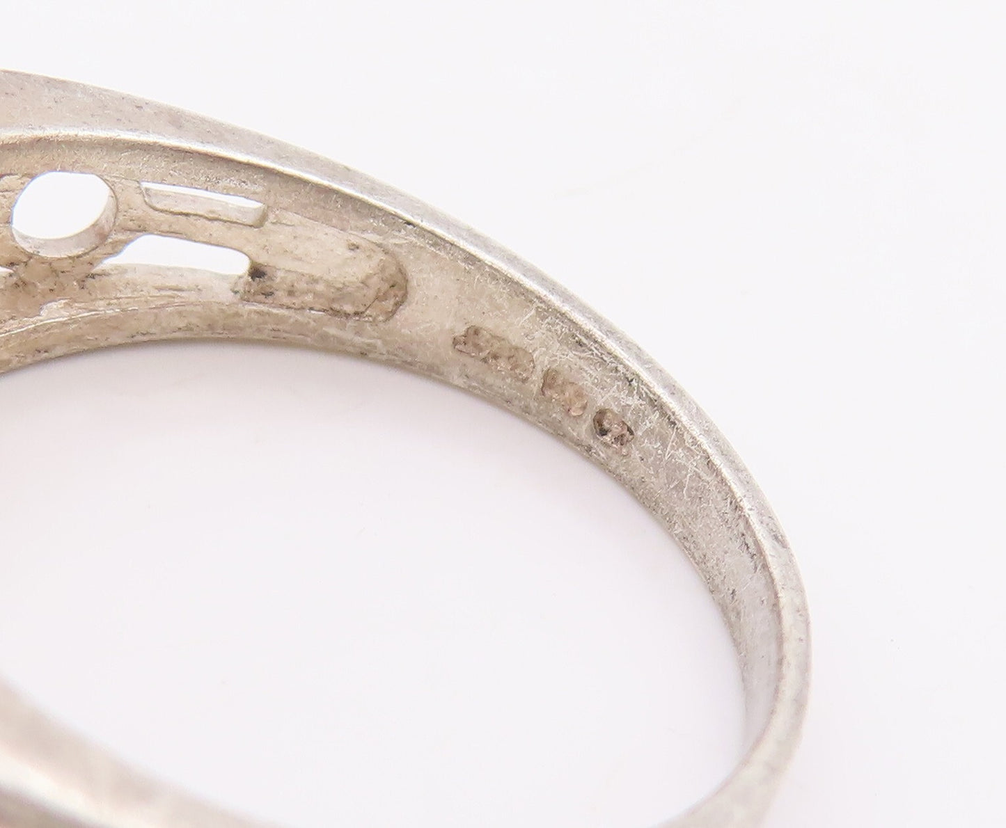 925 Sterling Silver Vintage Ring Net Cutout Neck Square CZ  Sz 9 RG28887