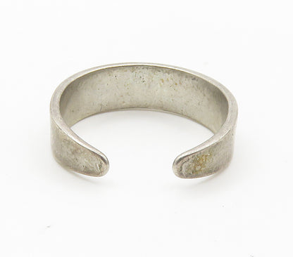 SHUBE 925 Sterling Silver Vintage Floral Pattern Petite Band Ring Sz 5.5 RG15238