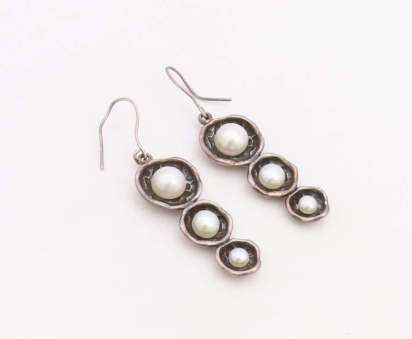 925 Sterling Silver Vintage Earrings Dark Tone Pearl Floral Cutout   EG13258