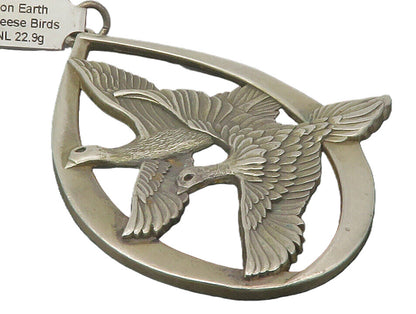 WALLACE 925 Sterling Silver  Vintage Peace On Earth Doves Pendant  PT9601