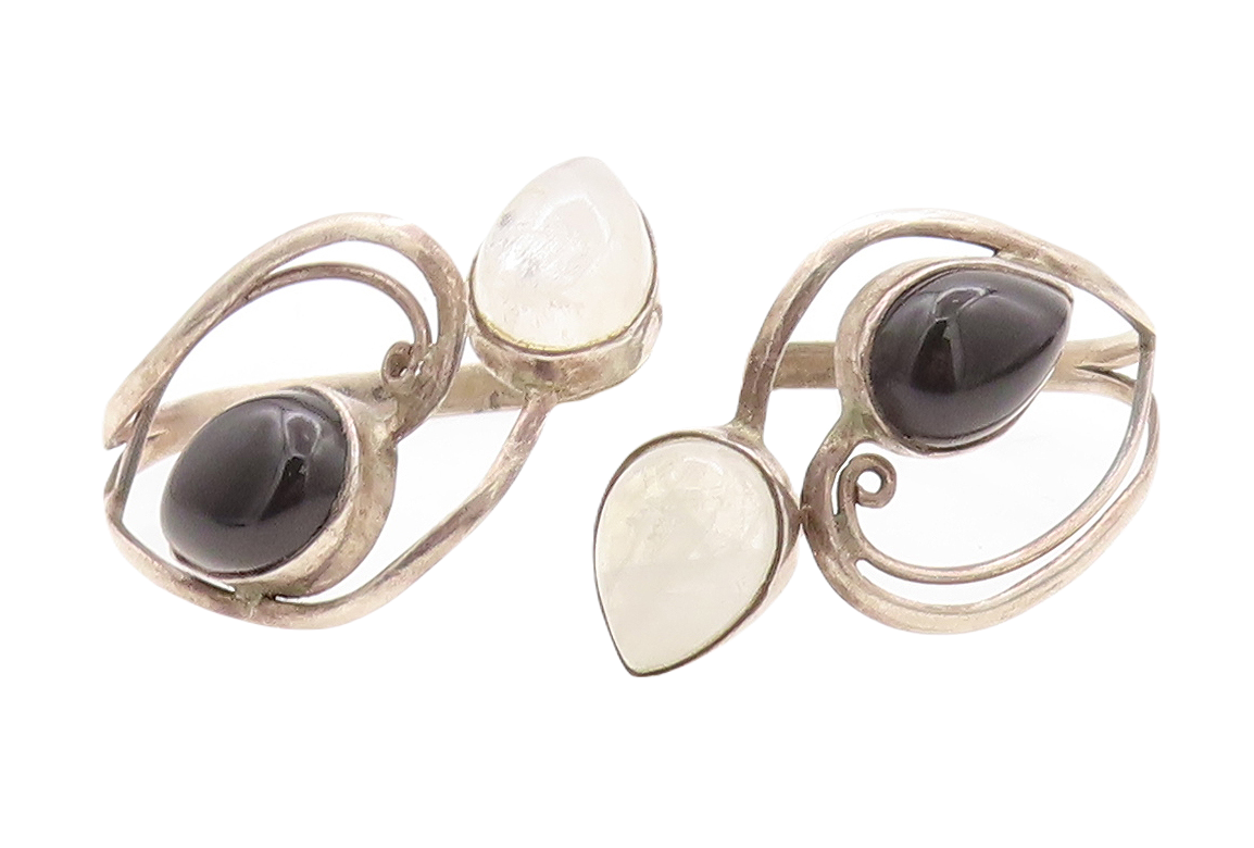 925 Sterling Silver Vintage Bracelet Cabochon Drop Shape Onyx & Glass   BT10893