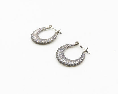 925 Sterling Silver  Vintage Fluted Hollow Dark Tone Hoop Earrings  EG8913