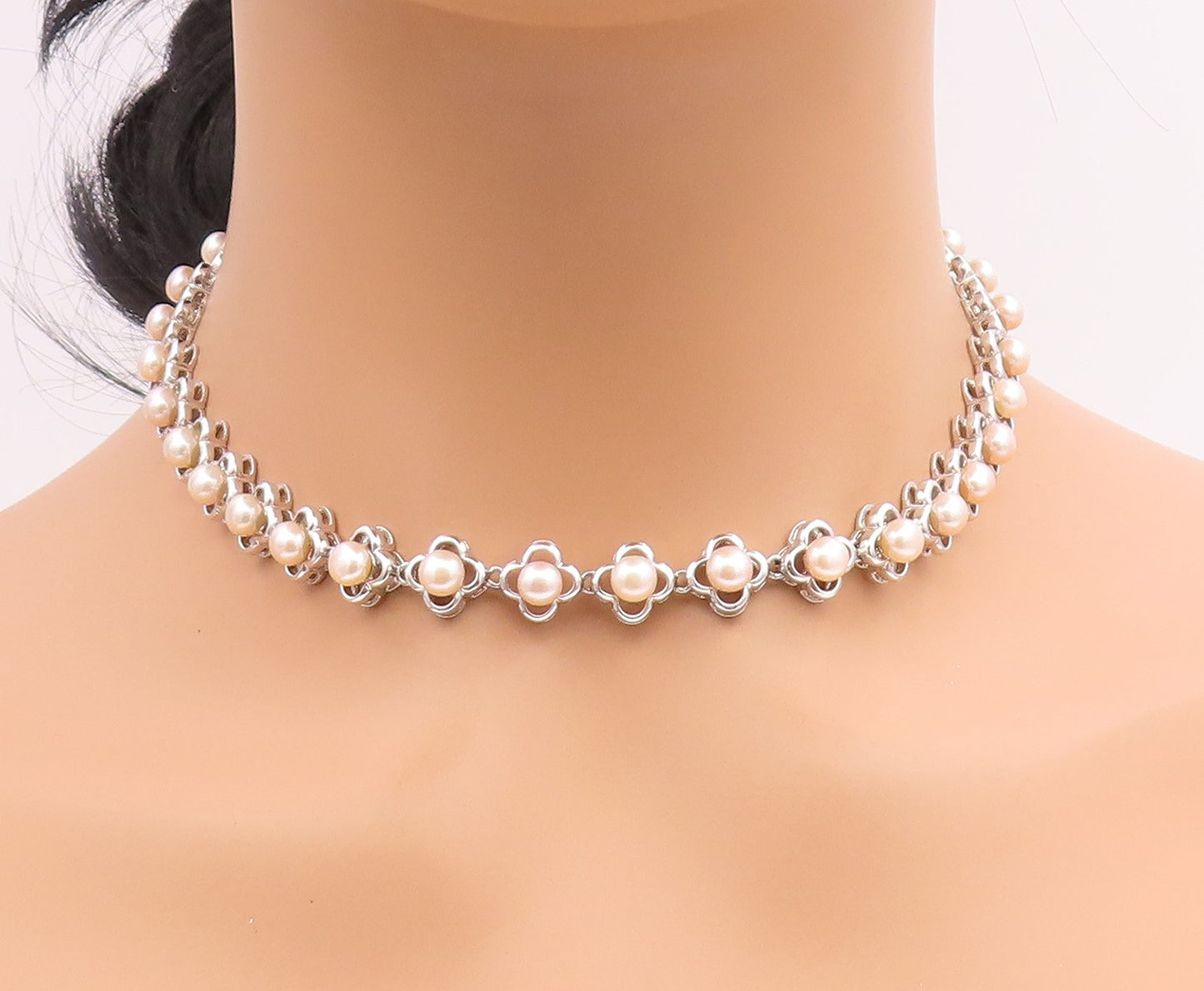 925 Sterling Silver Vintage Necklace Round Pearl Elegant Floral Chain  NE4810