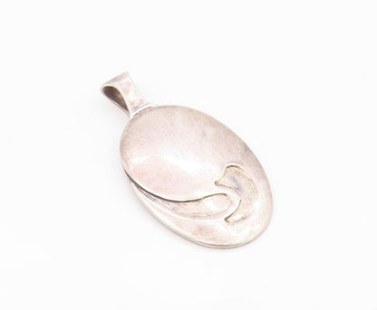 925 Sterling Silver  Vintage Shiny Oval Modernist Pendant  PT19146