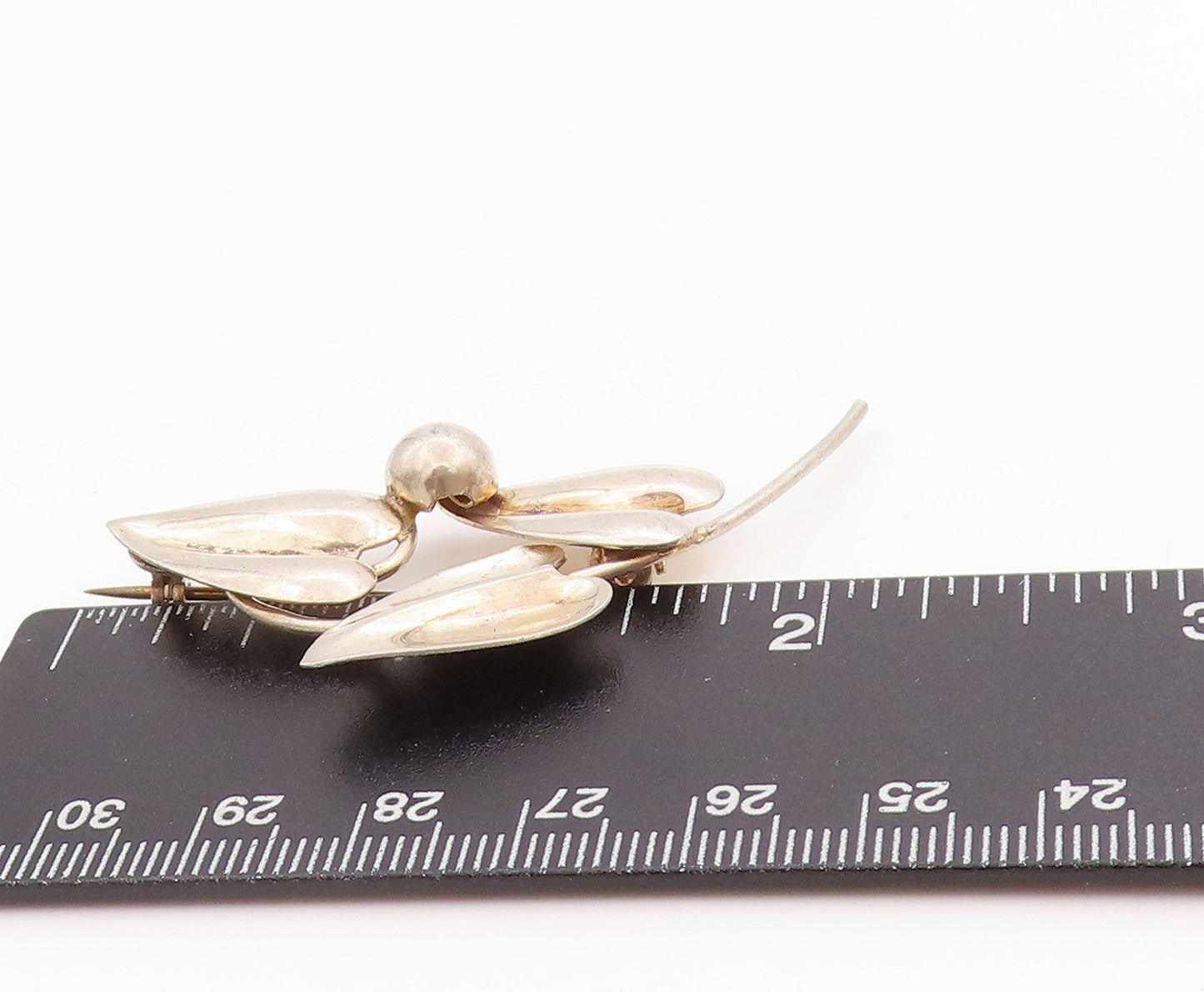 925 Sterling Silver Vintage Brooch Solid Leaved Cutout  BP11733
