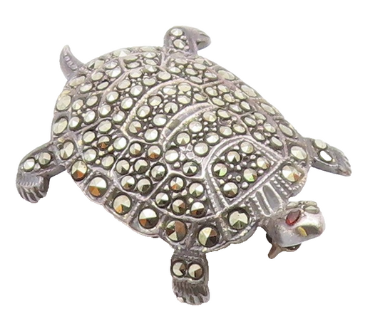 925 Sterling Silver Vintage Marcasite Turtle With Garnet Eye Brooch Pin BP9773