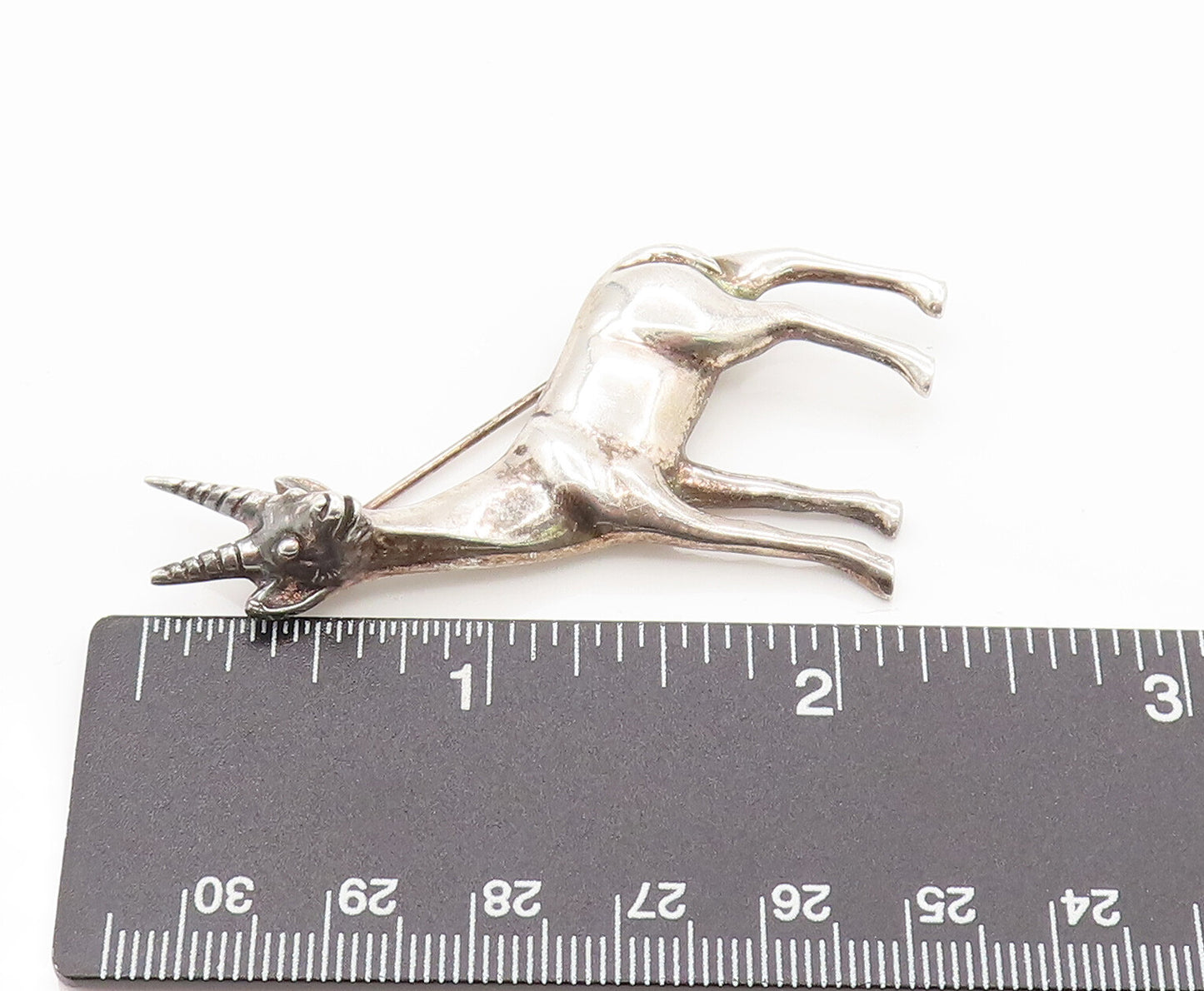 925 Sterling Silver  Vintage Minimalist Antelope Animal Brooch Pin  BP10108