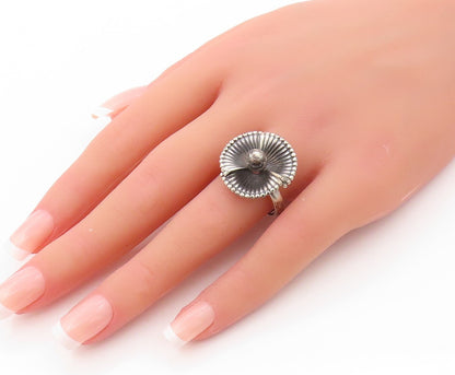 925 Sterling Silver Vintage Ring Dark Tone Cutout Grooved Flower  SZ 8  RG32007