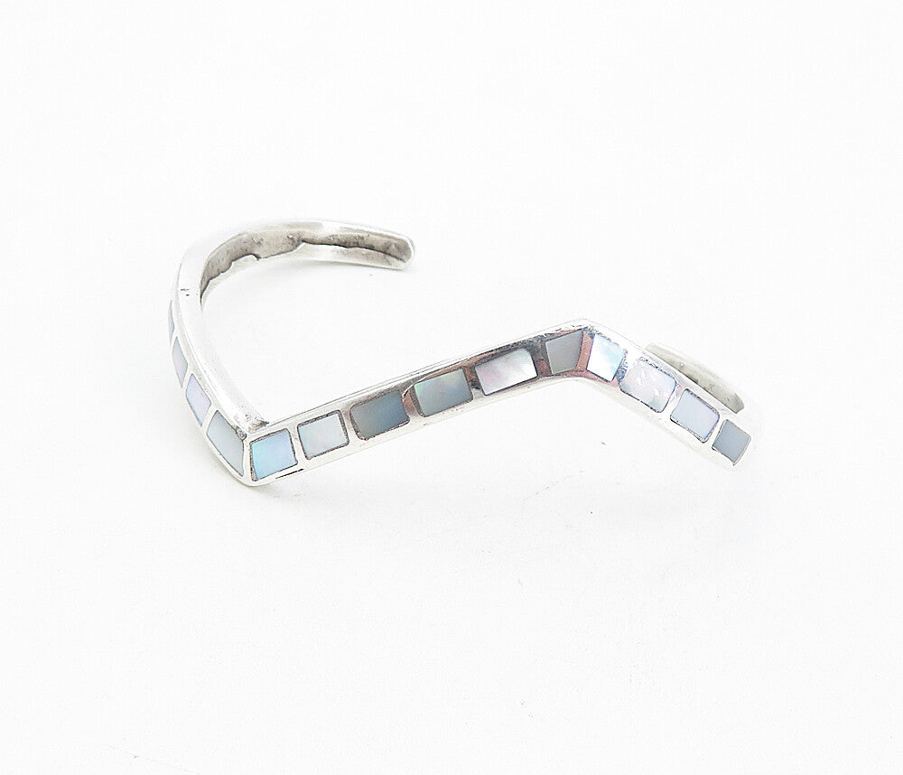 SOUTHWESTERN ZUNI 925 Silver Vintage Mother Of Pearl Cuff Bracelet BT3898