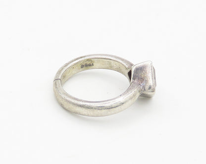 925 Silver   Vintage Shiny Cubic Zirconia Petite Solitaire Ring Sz 4  RG19447