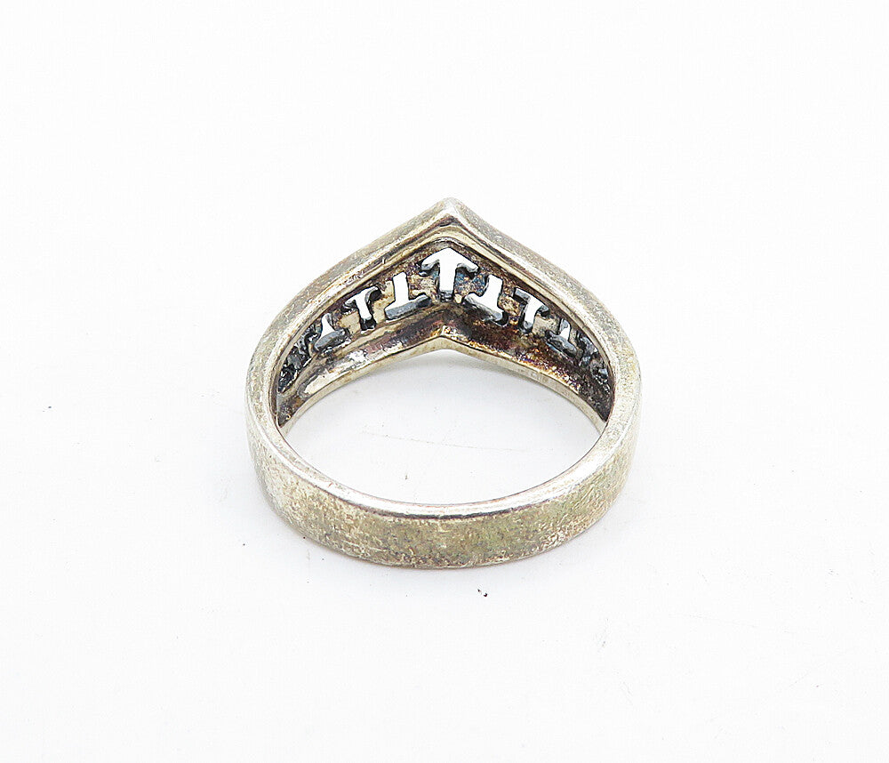 925 Sterling Silver  Vintage Dark Tone Cutout Pointed Band Ring Sz 8.5  RG5808