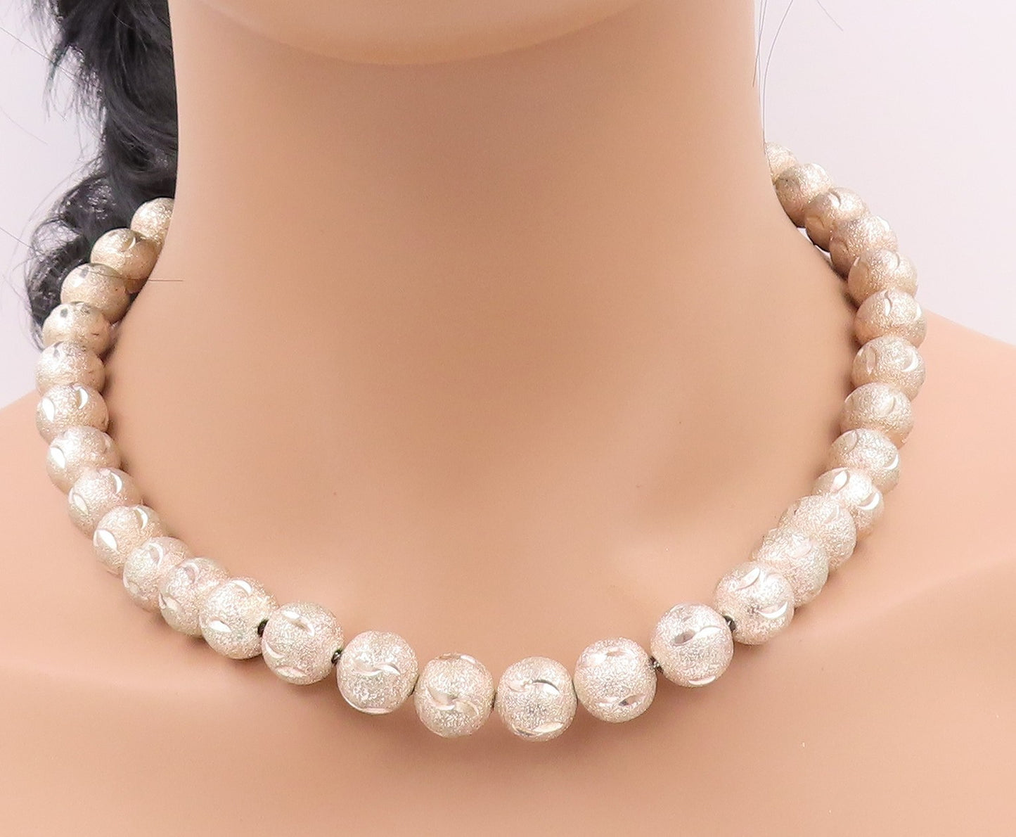 925 Sterling Silver Vintage Necklace Modernist Glittery Carved Spheres  NE4544