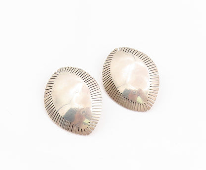 925 Sterling Silver Vintage Earrings MEXICO Etched Oval Concho Studs  EG13720