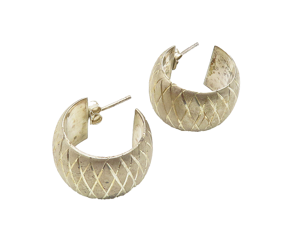 925 Sterling Silver  Vintage Diamond Shape Pattern JHoop Earrings  EG5691
