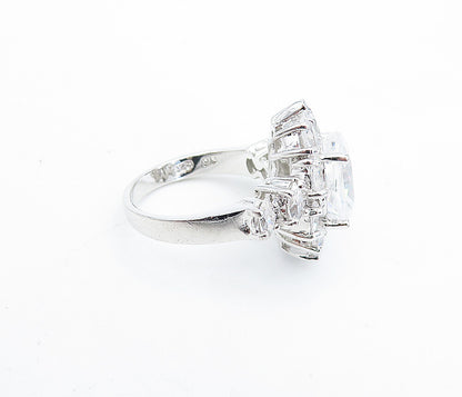 925 Sterling Silver  Sparkling Cubic Zirconia Floral Cocktail Ring Sz 6 RG5282