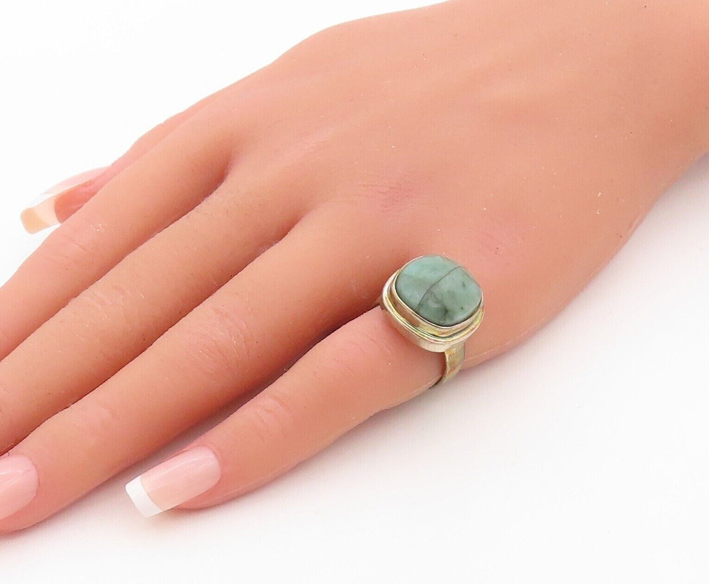 925 Sterling Silver Vintage Ring Antique Cabochon Green Gemstone  Sz 6 RG30221
