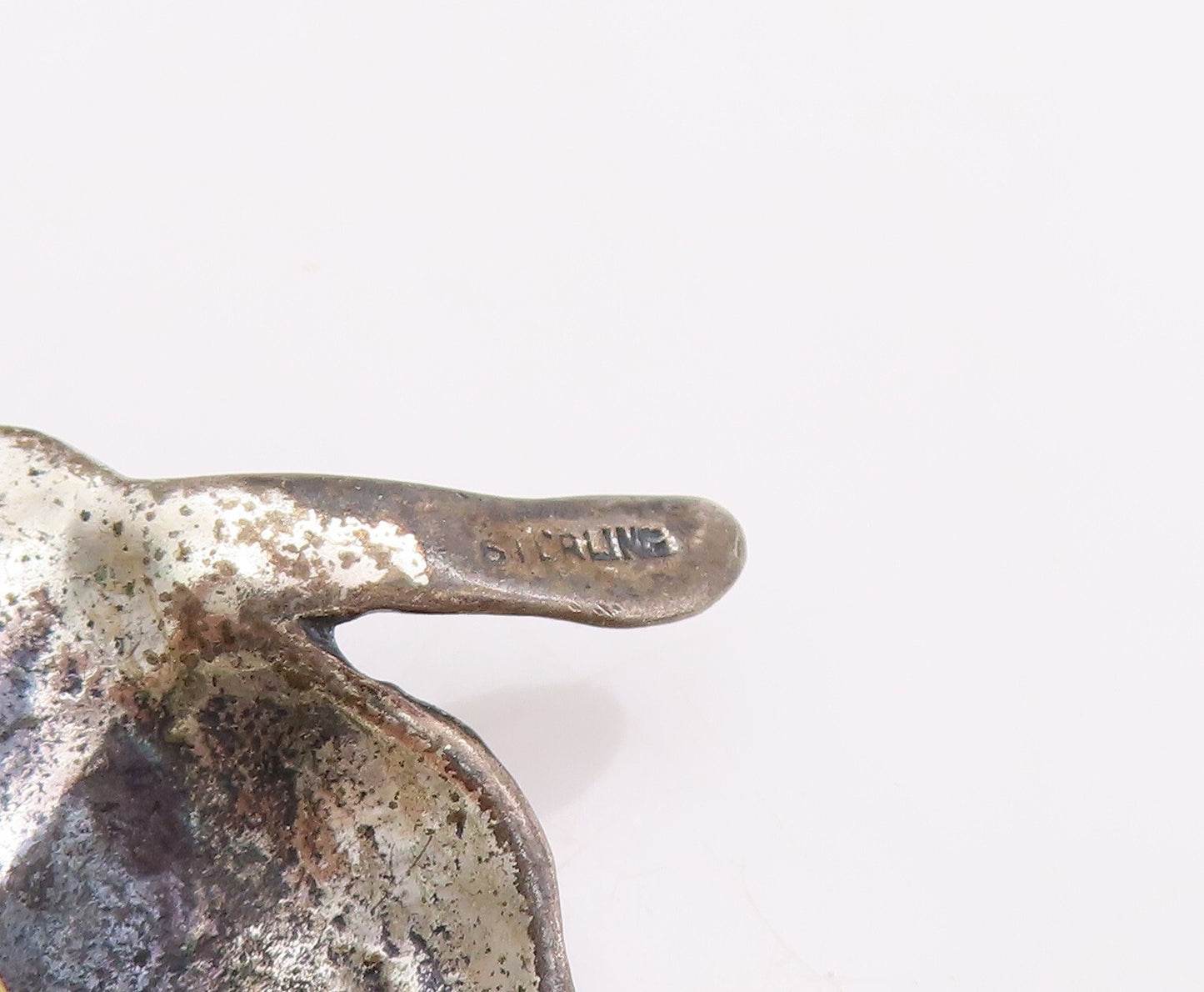 925 Sterling Silver Vintage Brooch Pin Antique Happy Playful Cat  BP11181