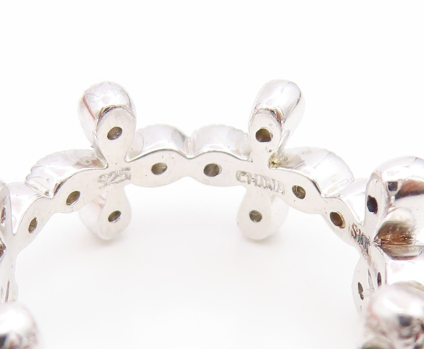 925 Sterling Silver Vintage Ring CZ Floral Petal Eternity Band  Sz 7  RG35234