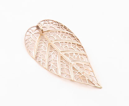 EUROPEAN 925 Sterling Silver  Vintage Shiny Floral Leaf Motif Pendant  PT17643