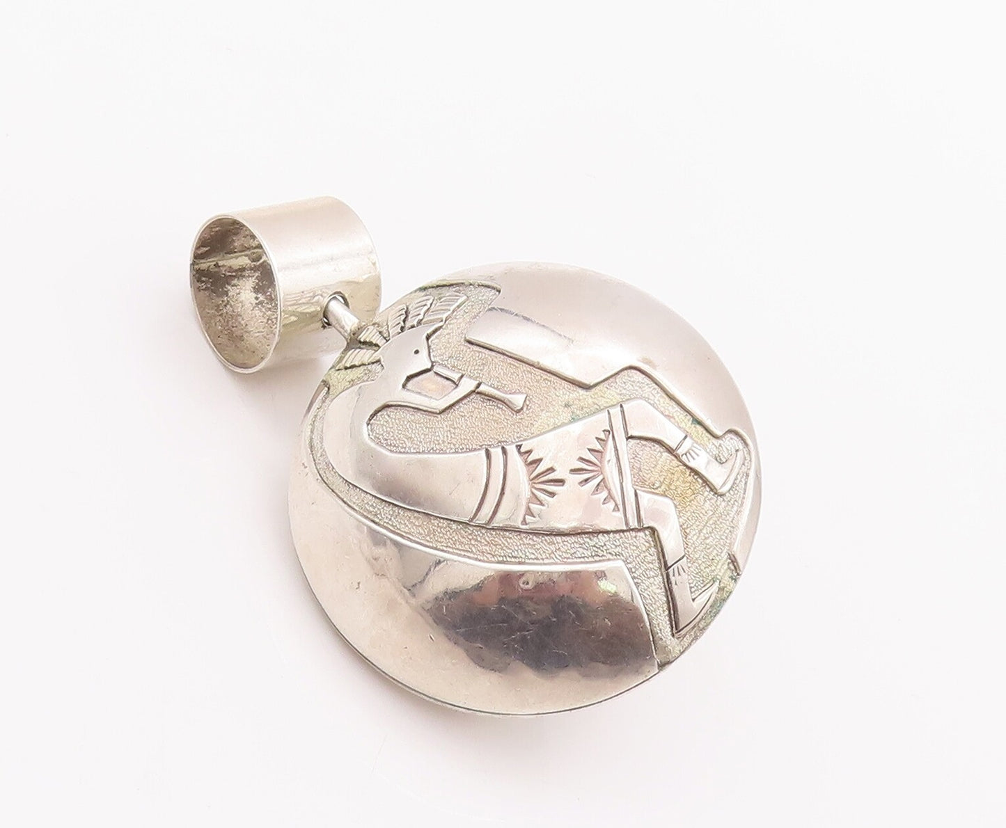 925 Sterling Silver Vintage Pendant NAVAJO Puffed Triable Carved  PT22950