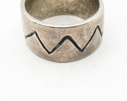 925 Sterling Silver  Vintage Dark Tone Etched Detail Band Ring Sz 7  RG9685
