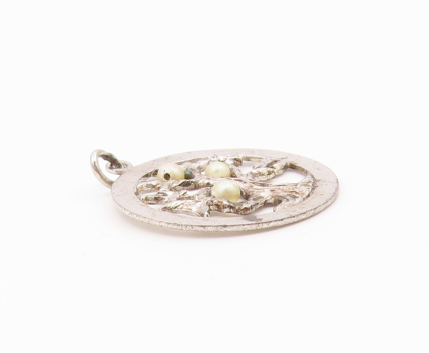 925 Sterling Silver  Vintage Petite Pearls Tree Motif Round Pendant  PT19131