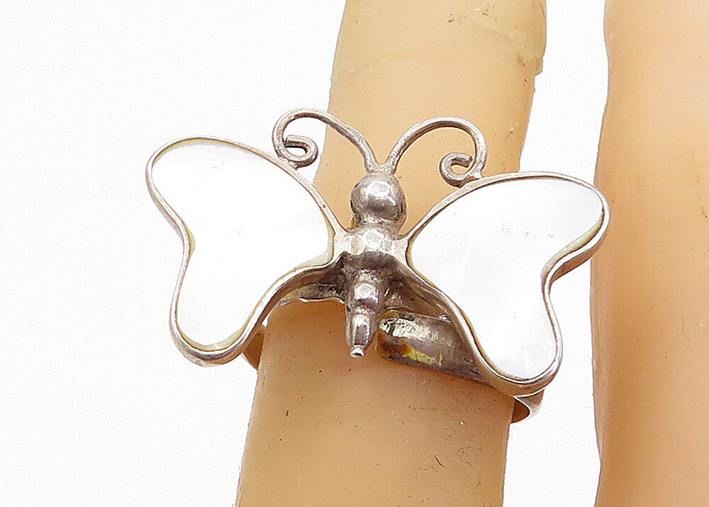 925 Silver  Vintage Mother Of Pearl Butterfly Motif Cocktail Ring Sz 7  RG7857