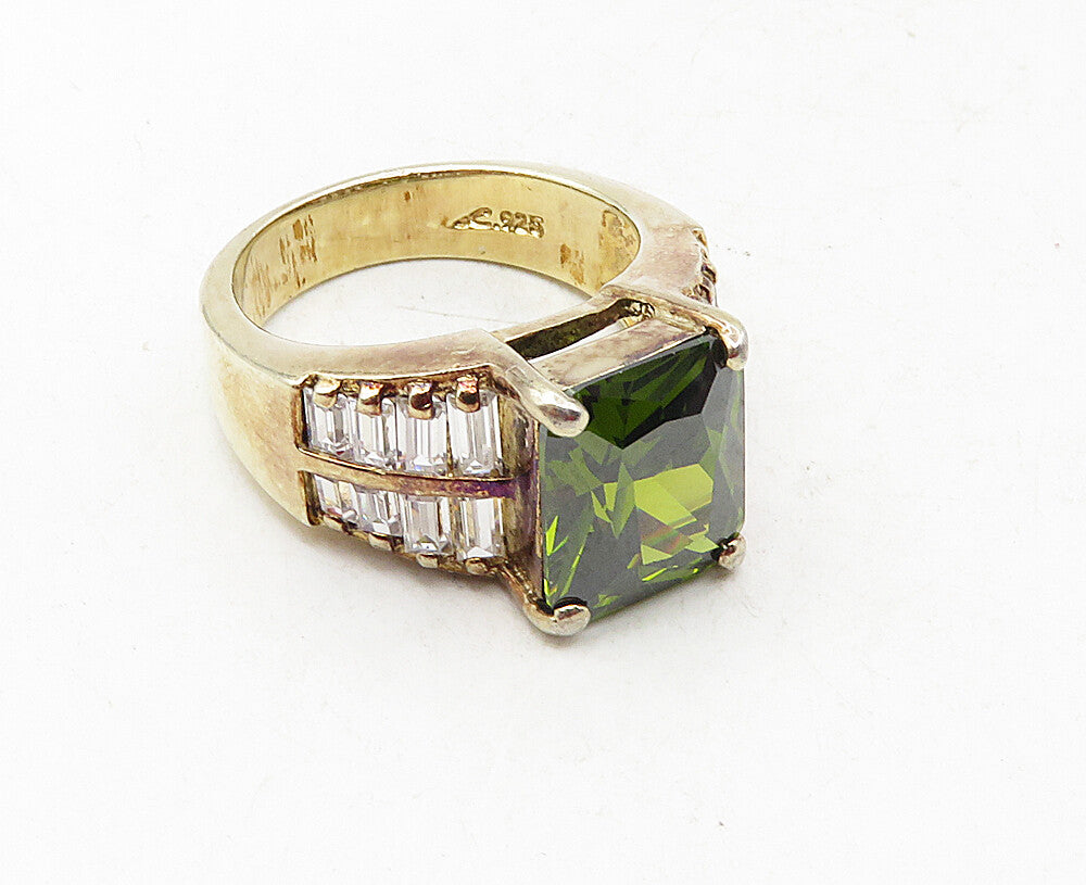 925 Sterling Silver  Shiny Peridot & Cubic Zirconia Cocktail Ring Sz 8  RG9444