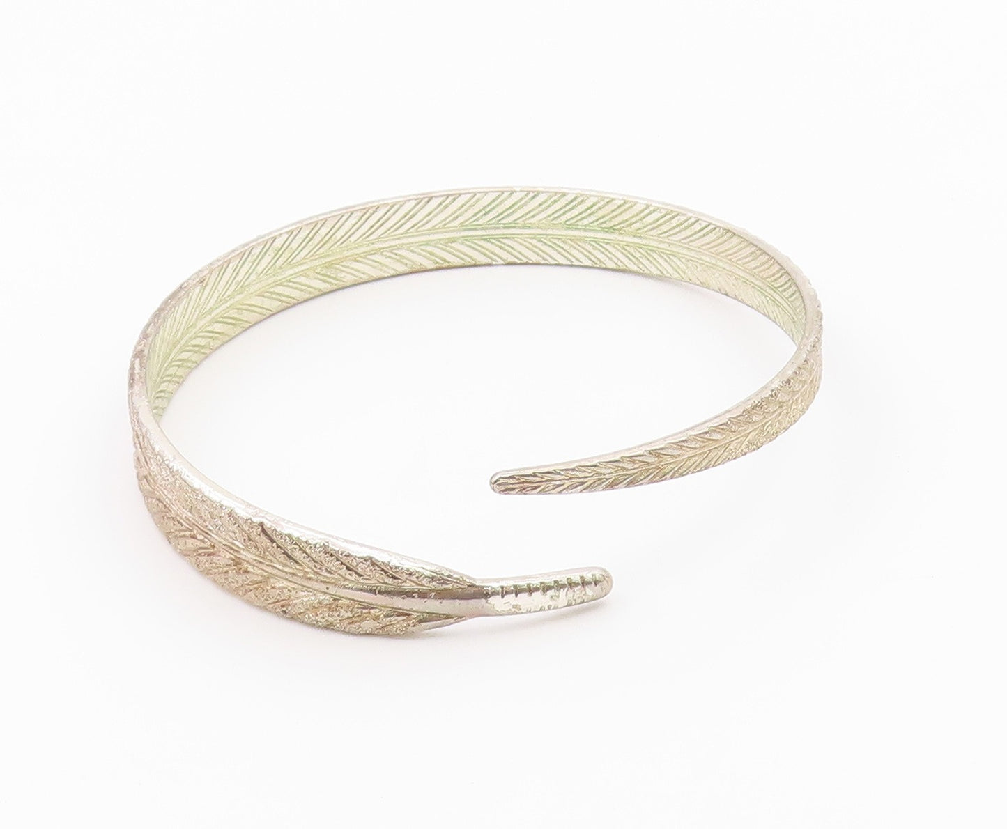 925 Sterling Silver  Vintage Single Feather Motif Bypass Cuff Bracelet  BT8764