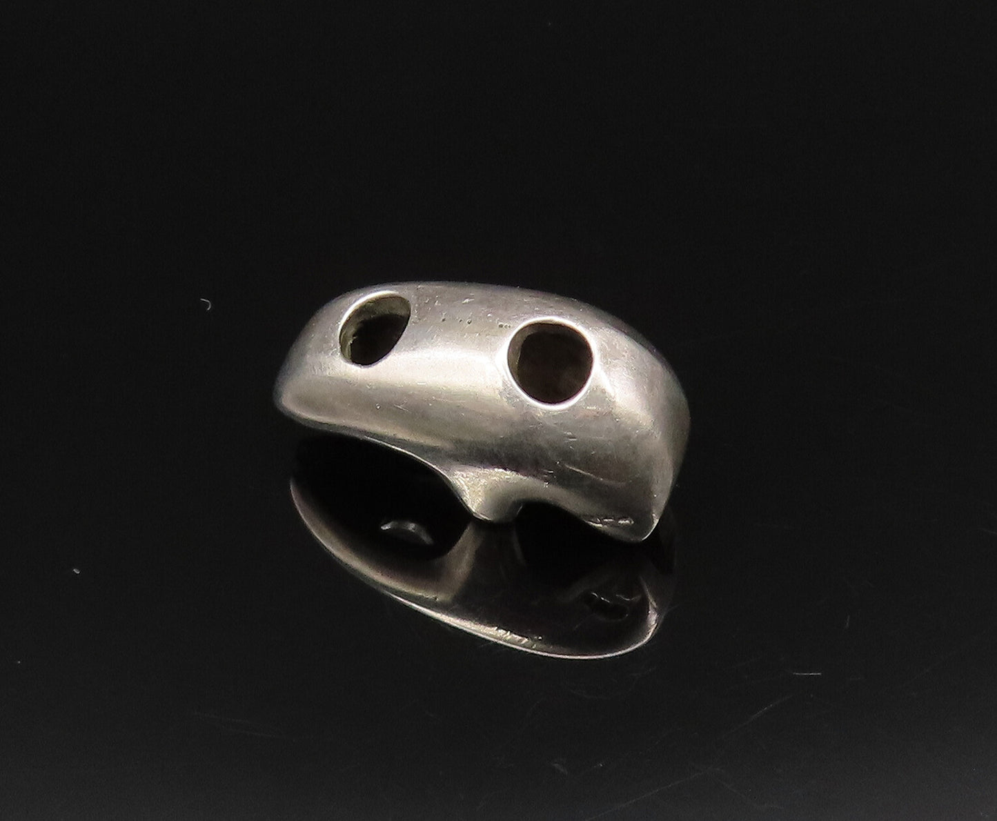 925 Sterling Silver  Vintage Minimalist Polished Bear Motif Pendant  PT21482